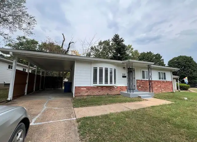 Property at 6707 Lightwood Dr, Hazelwood, MO, 63042, 3 beds, 1.5 baths, [object Object]