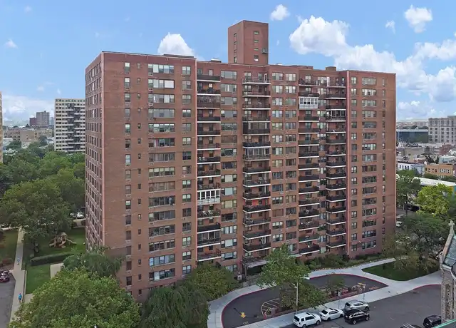 Property at 10 Huron Ave Unit 4N, Jersey City, NJ, 07306, 2 beds, 1 bath, [object Object]