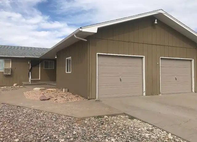 Property at 625 E Clarion Dr, Pueblo, CO, 81007, 2 beds, 1 bath, [object Object]