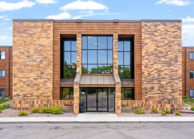 Property at The Landing Apartments - 1212 Washington Memorial Dr, Saint Cloud, MN, 56301, 2-3 beds, 2 baths, [object Object]
