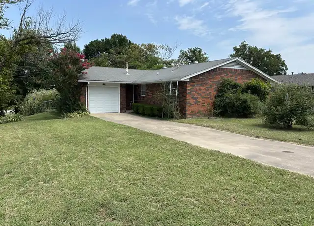 Property at 1403 E University Ave, Sapulpa, OK, 74066, 3 beds, 1 bath, [object Object]