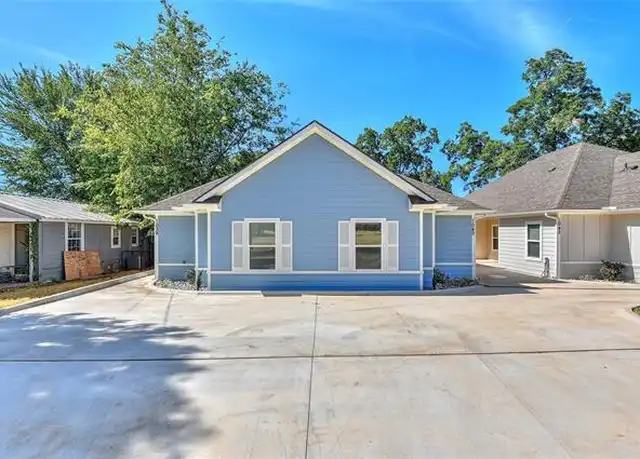 Property at 1038-1040 Dubois St, Denison, TX, 75020, 3 beds, 2 baths, [object Object]