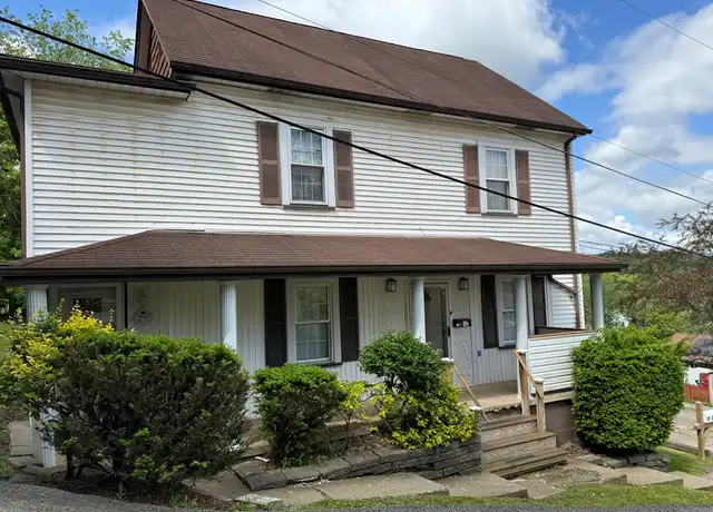 Property at 19 Studa St Unit 1, Burgettstown, PA, 15021, 2 beds, 1 bath, [object Object]