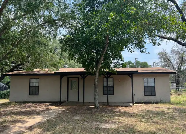 Property at 313 Fox Run, Devine, TX, 78016, 2 beds, 2 baths, [object Object]