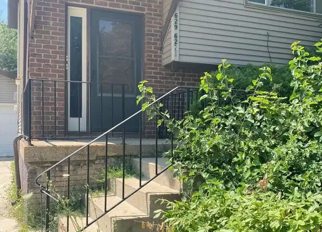 Property at 627 Westgate St, Iowa City, IA, 52246, 2 beds, 1 bath, [object Object]
