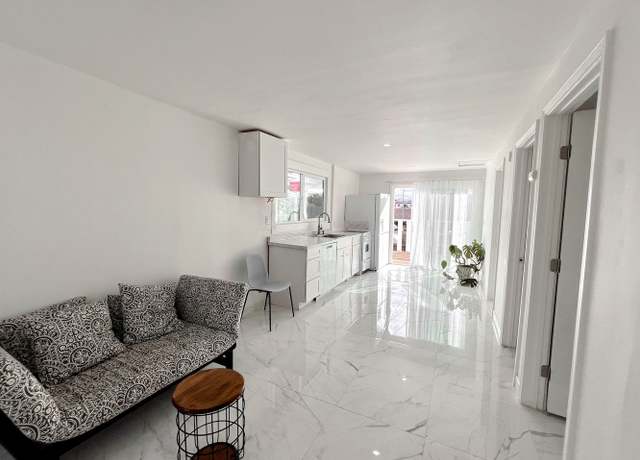 Photo of 321 Hill St, Hollister, CA 95023