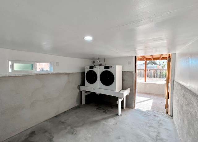 Photo of 321 Hill St, Hollister, CA 95023