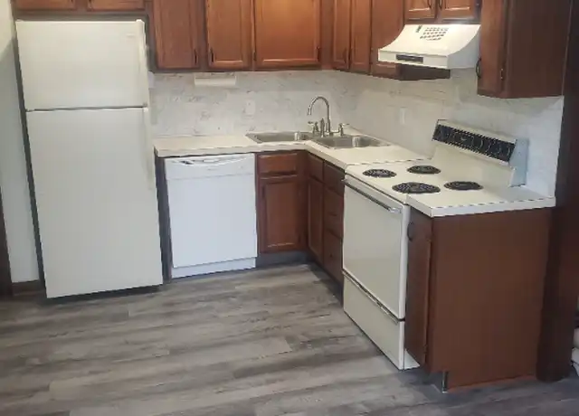 Property at 1333 Pierce Ave Unit 3, North Tonawanda, NY, 14120, 3 beds, 1 bath, [object Object]