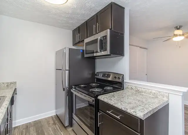 Property at Twin Pines - 7429 Montgomery Rd, Cincinnati, OH, 45236, 1 bed, 1 bath, [object Object]