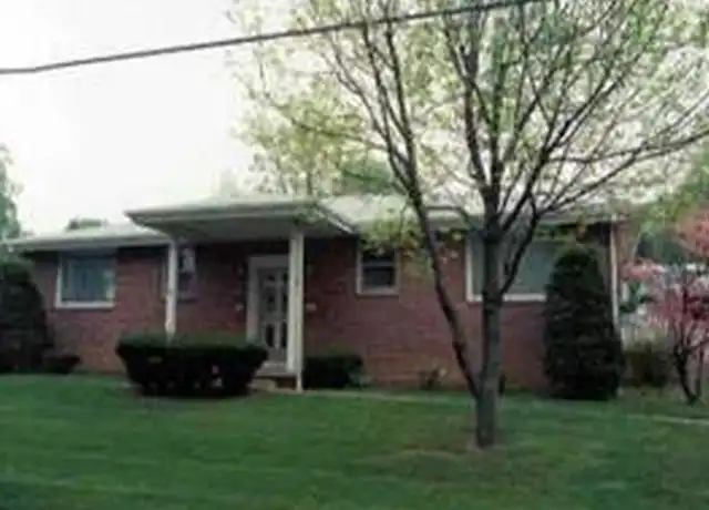 Property at 5605 Erie St, Boardman, OH, 44512, 2 beds, 1 bath, [object Object]