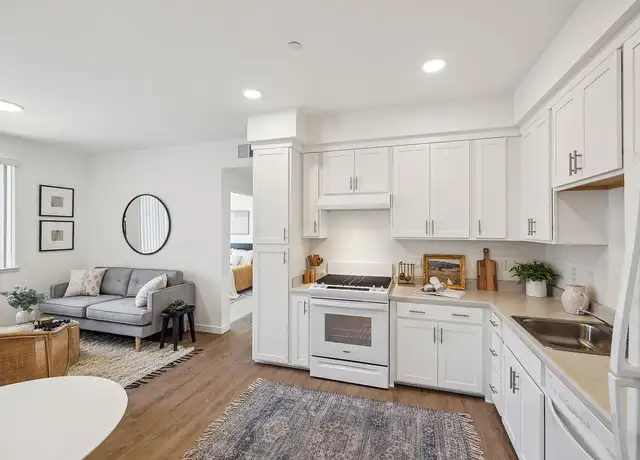 Photo of 801 University Ave, Rocklin, CA 95765