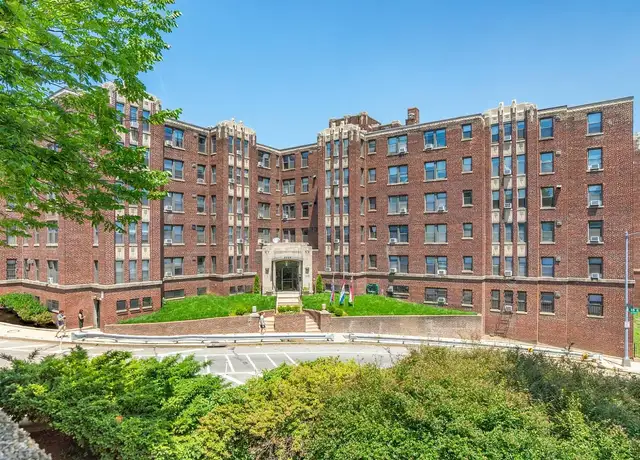 Photo of 2325 15th St NW, Washington, DC 20009