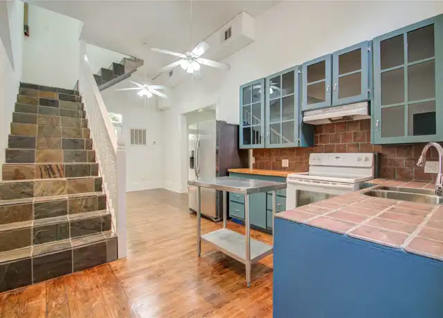 Property at 5311 Palmetto St Unit C, Houston, TX, 77081, 1 bed, 2 baths, [object Object]