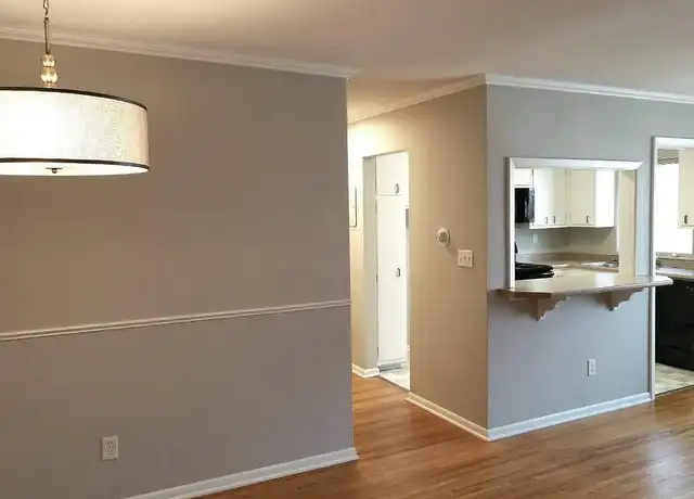 Property at Highland Terrace - 1045 Cleveland Ave S, Saint Paul, MN, 55116, 2 beds, 1 bath, [object Object]