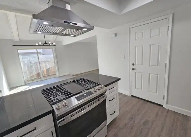 Property at 1134 Clinton Rd Unit 1132, Sacramento, CA, 95825, 2 beds, 1 bath, [object Object]