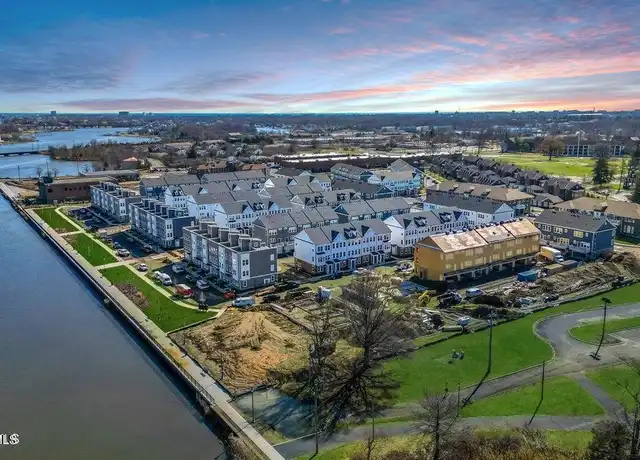 Property at 75 Driftwood Cir Unit 201, Oceanport, NJ, 07757, 4 beds, 3.5 baths, [object Object]