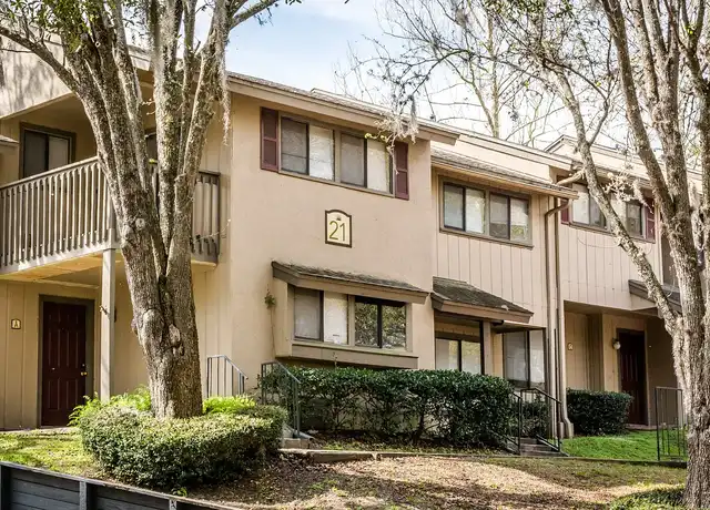 Property at Laurel Grove Apartment Homes - 2020 Wells Rd, Orange Park, FL, 32073, 1 bed, 1 bath, [object Object]