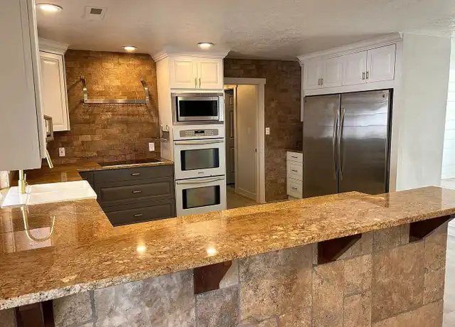 Property at 3138 Crestview Dr, Santa Clara, UT, 84765, 5 beds, 2 baths, [object Object]