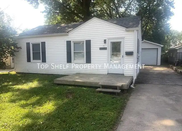 Property at 2709 Lyon St, Des Moines, IA, 50317, 2 beds, 1 bath, [object Object]