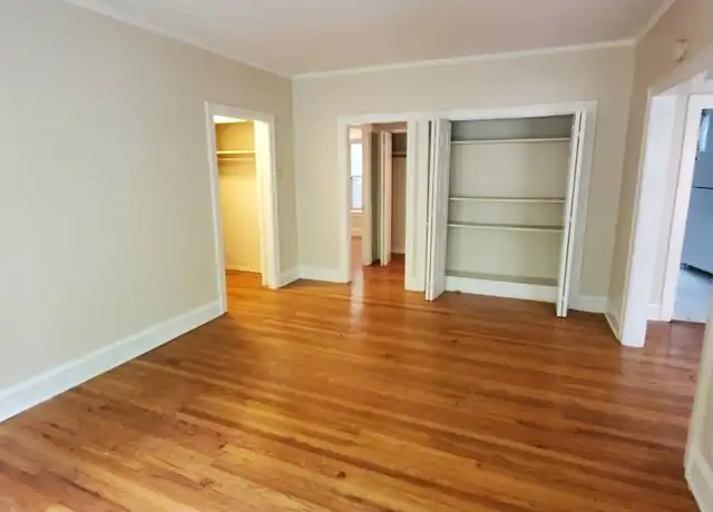 Property at 828 Reba Pl, Evanston, IL, 60202, 1 bed, 1 bath, [object Object]