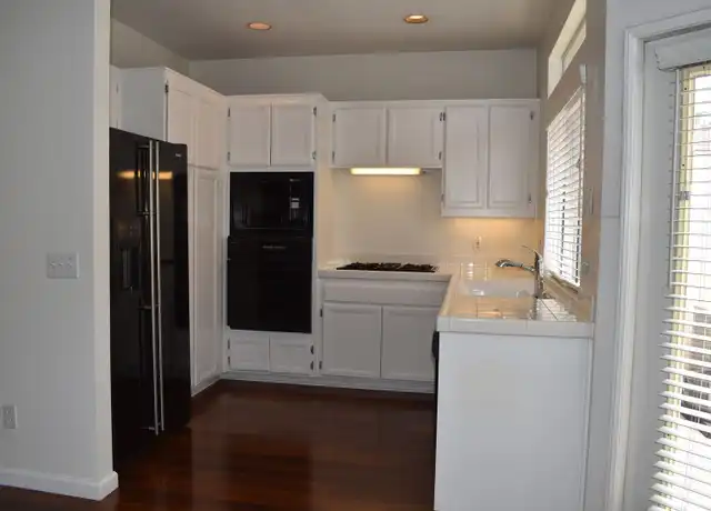 Property at 7110 Calabria Ct Unit C, San Diego, CA, 92122, 2 beds, 2.5 baths, [object Object]