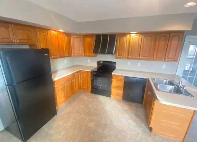 Property at 223 W Main St Apt 1, Hummelstown, PA, 17036, 1 bed, 1 bath, [object Object]