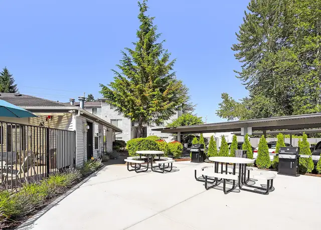 Photo of 13101 SE 240th St, Kent, WA 98031