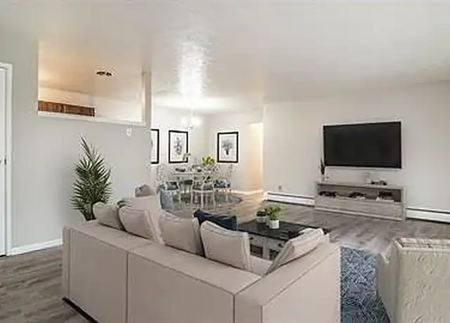 Property at 2610 W Galbraith Rd, Cincinnati, OH, 45239, 2 beds, 1.5 baths, [object Object]