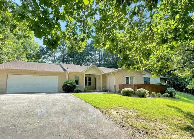 Property at 109 Glenwood Cir, South Hill, VA, 23970, 3 beds, 2.5 baths, [object Object]