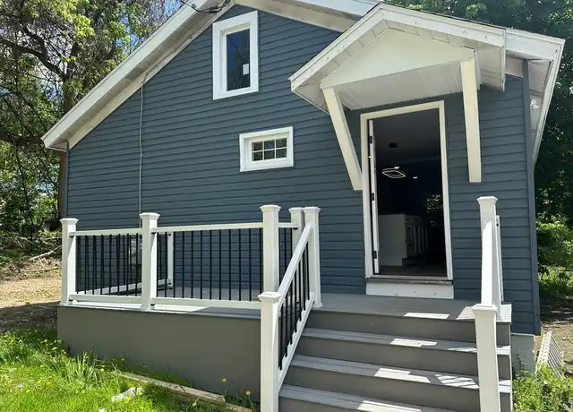 Property at 354 1/2 Gertrude St, Syracuse, NY, 13203, 2 beds, 1 bath, [object Object]