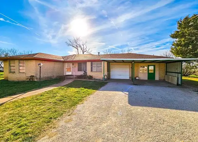 Property at 114 Scott St, Tye, TX, 79563, 3 beds, 1.5 baths, [object Object]