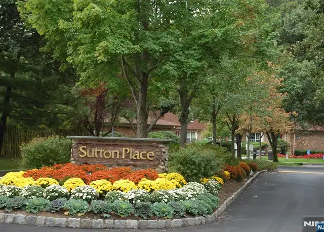 Property at 404 Sutton Pl, Norwood, NJ, 07648, 1 bed, 1 bath, [object Object]
