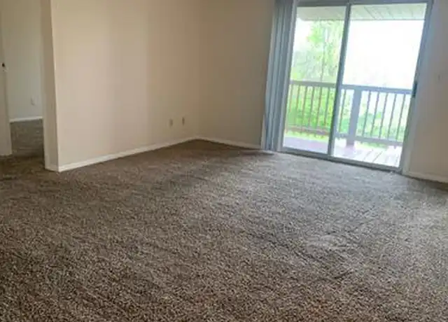 Property at 740 Gordon Smith Blvd Unit 4, Hamilton, OH, 45013, 2 beds, 1 bath, [object Object]