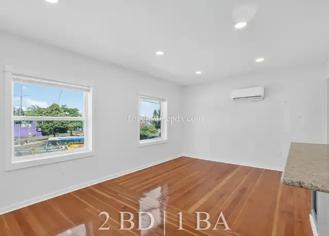 Property at 4938 SE Foster Rd Unit 207, Portland, OR, 97206, 2 beds, 1 bath, [object Object]