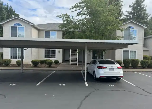 Property at 3044 Sheraton Ct Unit A, Medford, OR, 97504, 2 beds, 1.5 baths, [object Object]
