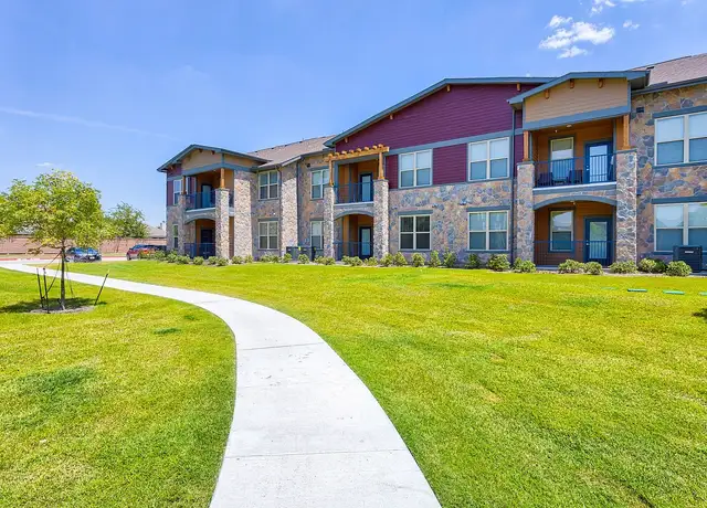 Photo of 1003 Windmill Farms Blvd, Forney, TX 75126