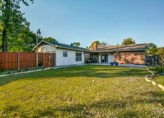 Property at 1510 Bowie St, Garland, TX, 75042, 4 beds, 2 baths, [object Object]