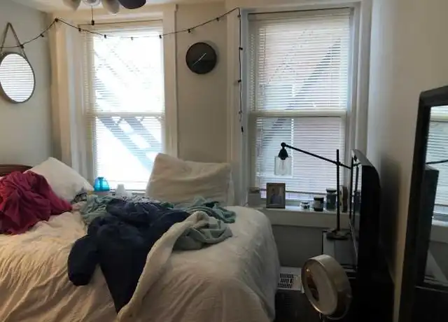 Property at 234 Hanover St, Boston, MA, 02113, 3 beds, 1 bath, [object Object]