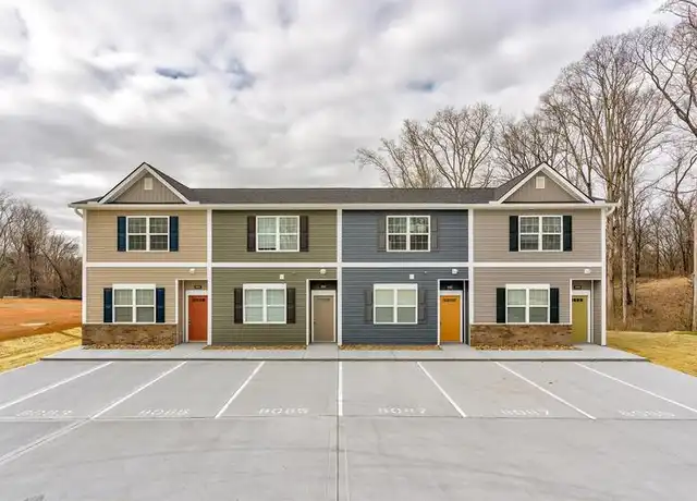 Property at 2805 Cruze Dr, Powell, TN, 37849, 2 beds, 2.5 baths, [object Object]