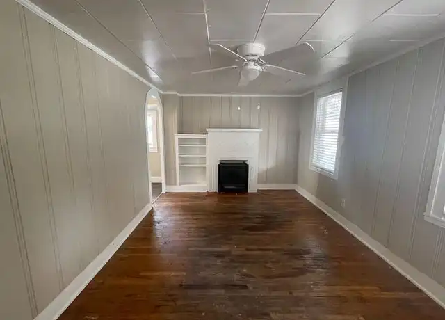 Property at 2012 Sanguinet St, Fort Worth, TX, 76107, 1 bed, 1 bath, [object Object]