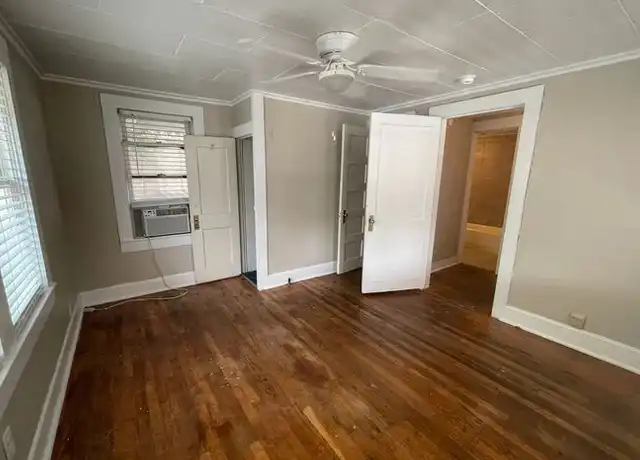 Property at 2012 Sanguinet St, Fort Worth, TX, 76107, 1 bed, 1 bath, [object Object]