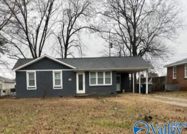 Property at 805 W Arbor Dr NW, Huntsville, AL, 35811, 4 beds, 2 baths, [object Object]