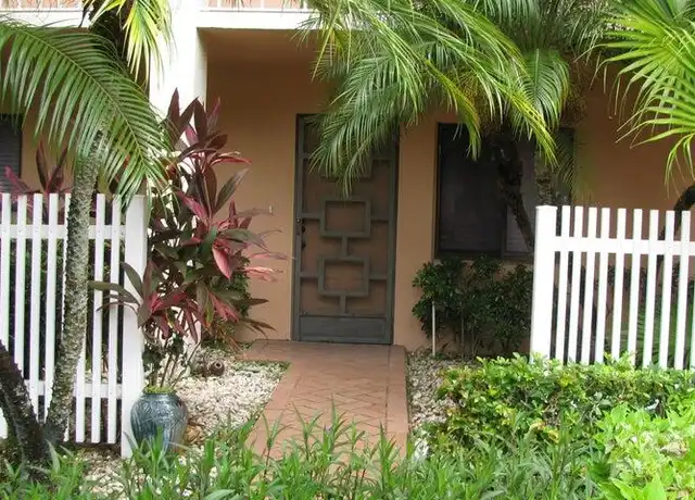 Property at 7260 Kinghurst Dr #107, Delray Beach, FL, 33446, 2 beds, 2 baths, [object Object]