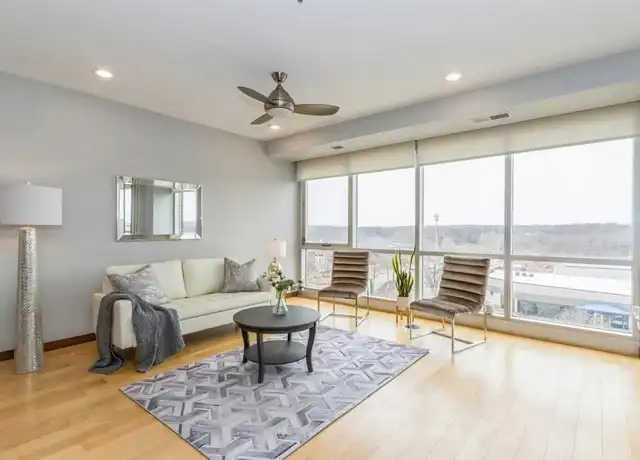 Property at 1303 5th St #402, Coralville, IA, 52241, 1 bed, 1 bath, [object Object]