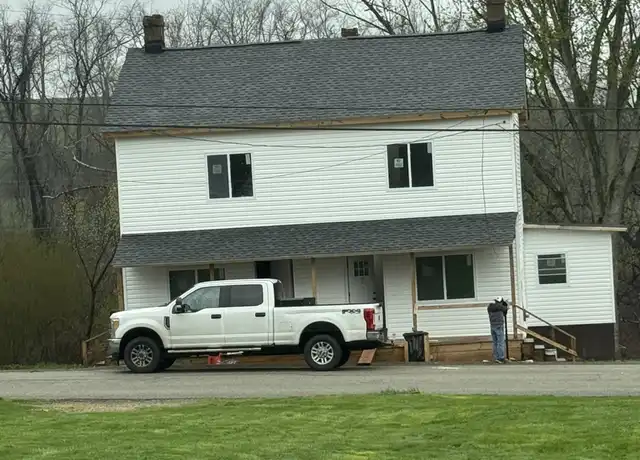 Property at 82 Roundtop Rd, Irwin, PA, 15642, 4 beds, 1.5 baths, [object Object]