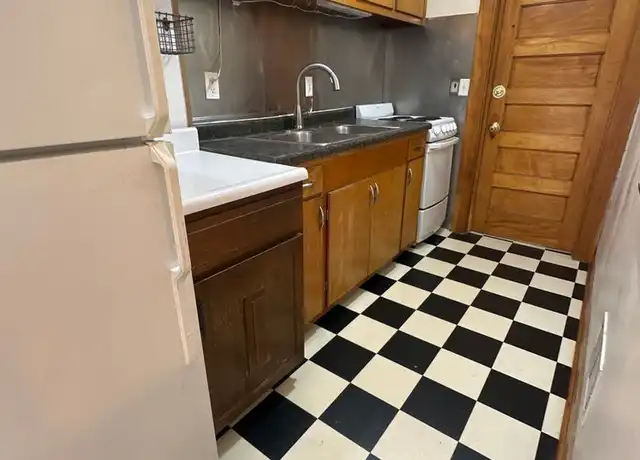 Property at 1202 Chandler St Unit 4, Madison, WI, 53715, 1 bed, 1 bath, [object Object]