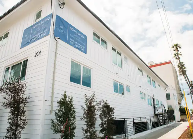 Property at 201 S Broadway Unit 9, Redondo Beach, CA, 90277, 1 bed, 1 bath, [object Object]
