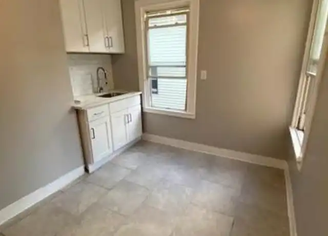 Property at 386 Summer Ave Fl 2, Newark, NJ, 07104, 2 beds, 1 bath, [object Object]