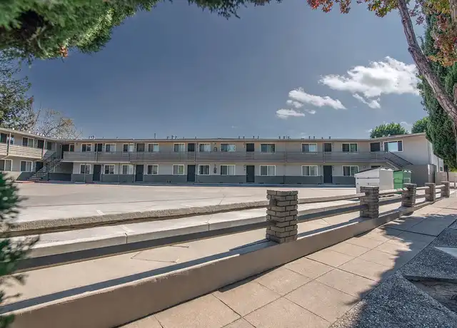 Property at Willow Manor Apartments - 459 Willow St, San Jose, CA, 95125, 1 bed, 1 bath, [object Object]