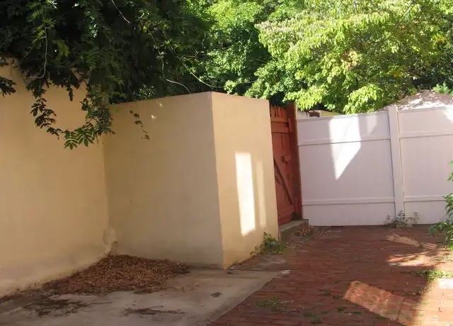 Property at 338 S 6th St Unit A, Philadelphia, PA, 19106, 2 beds, 1 bath, [object Object]